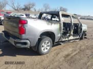 ✅ 2019 Chevrolet Silverado 1500 LT • VIN: 1GCPYDEK0KZ328333 • Lot: 41480622. Wystawiony na IAAI z przebiegiem Nie podano. Bezpłatny archiwum sprzedaży aukcyjnych z USA i szczegółowy raport historii pojazdu na DreamBid. Zdjęcie 4.