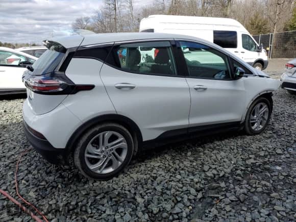 2023 Chevrolet Bolt EV 1LT with VIN 1G1FW6S07P4195163, listed as a Copart auction lot 40204474 with 5,921 mi miles and . Bid and sale history available at DreamBid. Image 3.