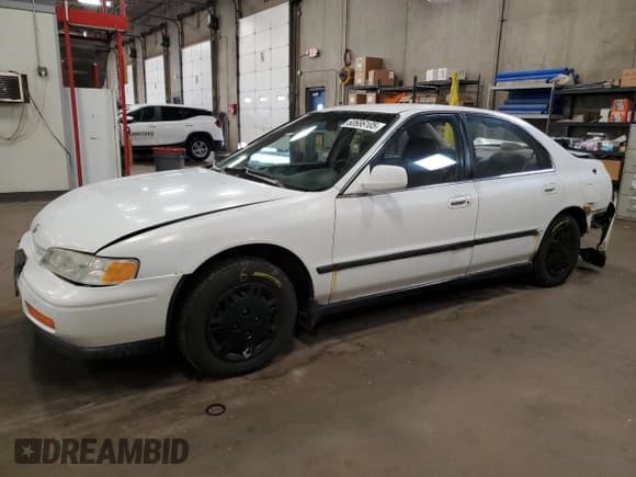 ✅ 1995 Honda Accord LX • VIN: JHMCD5636SC063023 • Лот: 60686105. Опубликован ранее на Copart с пробегом 206 034 миль. Бесплатный доступ к архиву аукционных продаж из США и подробный отчёт об истории автомобиля на DreamBid. Изображение 1.