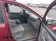 ✅ 2004 Kia Sorento LX • VIN: KNDJD733245297000 • Lot: 41708088. Listed on IAAI with 160,039 mi. Free auction sales archive from the USA and detailed vehicle history report at DreamBid. Image 5.