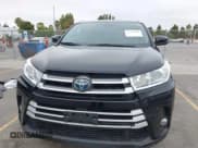 ✅ 2019 Toyota Highlander Hybrid XLE • VIN: 5TDJGRFH4KS054404 • Lot: 42790024. Wystawiony na IAAI z przebiegiem 218 194 mil. Bezpłatny archiwum sprzedaży aukcyjnych z USA i szczegółowy raport historii pojazdu na DreamBid. Zdjęcie 12.