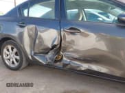 ✅ 2011 Mazda 3 i Touring • VIN: JM1BL1VG7B1480112 • Лот: 43512989. Опубликован ранее на IAAI с пробегом 74 894 миль. Бесплатный доступ к архиву аукционных продаж из США и подробный отчёт об истории автомобиля на DreamBid. Изображение 6.