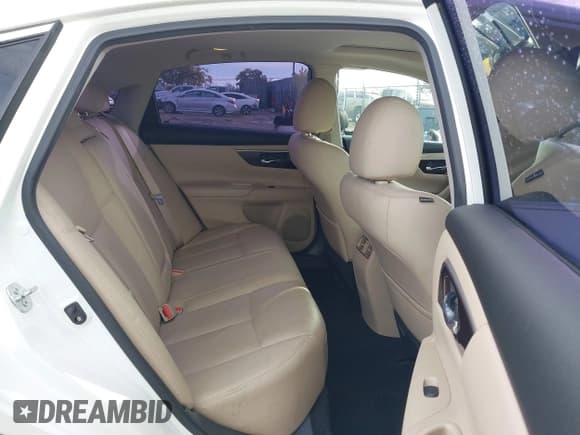 ✅ 2015 Nissan Altima SL • VIN: 1N4AL3APXFN339567 • Лот: 43689143. Опубликован ранее на IAAI с пробегом 67 808 миль. Бесплатный доступ к архиву аукционных продаж из США и подробный отчёт об истории автомобиля на DreamBid. Изображение 8.