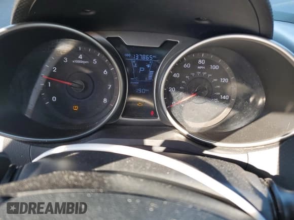 ✅ 2014 Hyundai Veloster • VIN: KMHTC6AD3EU217143 • Lot: 43716395. Wystawiony na Copart z przebiegiem 137 865 mil. Bezpłatny archiwum sprzedaży aukcyjnych z USA i szczegółowy raport historii pojazdu na DreamBid. Zdjęcie 9.