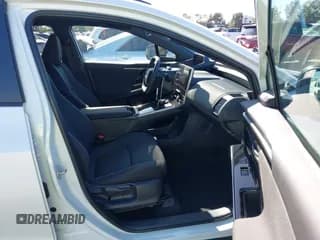 ✅ 2024 Subaru Solterra Limited • VIN: JTMABABA1RA089465 • Lot: 43504382. Wystawiony na IAAI z przebiegiem 3 945 mil. Bezpłatny archiwum sprzedaży aukcyjnych z USA i szczegółowy raport historii pojazdu na DreamBid. Zdjęcie 5.