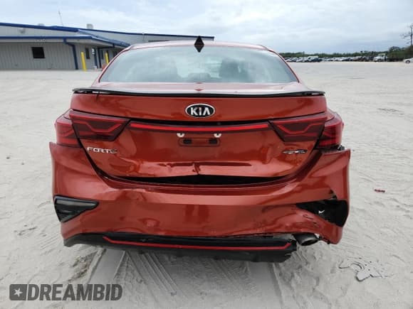 ✅ 2021 Kia Forte GT-Line • VIN: 3KPF34ADXME291873 • Lot: 91440085. Wystawiony na Copart z przebiegiem 77 488 mil. Bezpłatny archiwum sprzedaży aukcyjnych z USA i szczegółowy raport historii pojazdu na DreamBid. Zdjęcie 6.