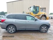 ✅ 2018 Nissan Pathfinder SV • VIN: 5N1DR2MM3JC665020 • Lot: 42949176. Listed on IAAI with 106,448 mi. Free auction sales archive from the USA and detailed vehicle history report at DreamBid. Image 13.