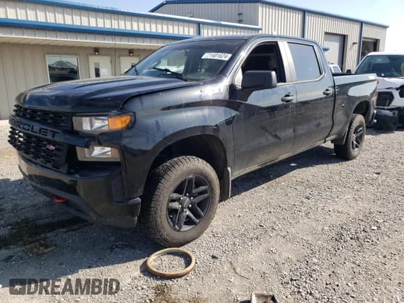 ✅ 2019 Chevrolet Silverado 1500 Custom Trail Boss • VIN: 3GCPYCEF4KG207110 • Lot: 71401624. Wystawiony na Copart z przebiegiem 79 921 mil. Bezpłatny archiwum sprzedaży aukcyjnych z USA i szczegółowy raport historii pojazdu na DreamBid. Zdjęcie 1.