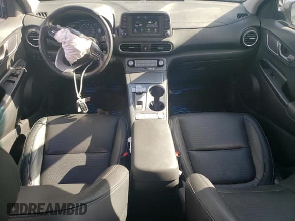 ✅ 2020 Hyundai Kona Limited • VIN: KM8K33AG4LU090372 • Лот: 67084344. Опубликован ранее на Copart с пробегом 42 939 миль. Бесплатный доступ к архиву аукционных продаж из США и подробный отчёт об истории автомобиля на DreamBid. Изображение 8.