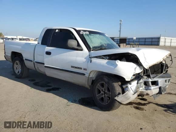 1998 Dodge 1500 с VIN 3B7HC13Y0WG239599, выставлен на аукционе Copart как лот 87963815 с пробегом 141 044 миль миль и Списание • Salvage title. История ставок и продаж доступна на DreamBid. Изображение 4.