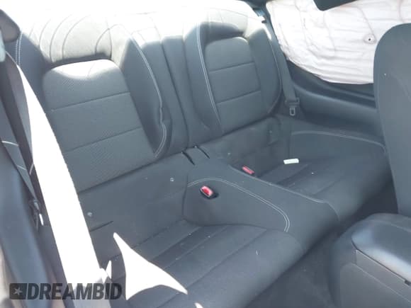 ✅ 2016 Ford Mustang V6 • VIN: 1FA6P8AM9G5265654 • Lot: 43205568. Wystawiony na IAAI z przebiegiem 142 197 mil. Bezpłatny archiwum sprzedaży aukcyjnych z USA i szczegółowy raport historii pojazdu na DreamBid. Zdjęcie 8.