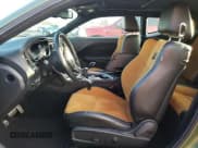 ✅ 2022 Dodge Challenger R/T Scat Pack Widebody • VIN: 2C3CDZFJ8NH136499 • Lot: 40611233. Wystawiony na Copart z przebiegiem 22 658 mil. Bezpłatny archiwum sprzedaży aukcyjnych z USA i szczegółowy raport historii pojazdu na DreamBid. Zdjęcie 7.