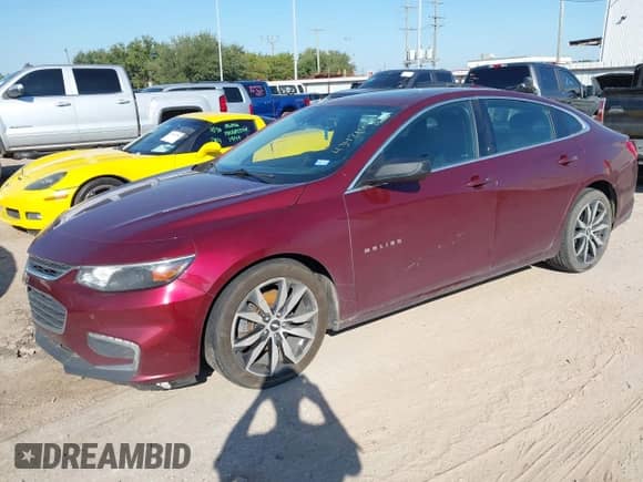 2016 Chevrolet Malibu LT z VIN 1G1ZE5STXGF318477, wystawiony jako IAAI lot #43421477 z przebiegiem 263 830 mil mil oraz . Historia ofert i sprzedaży dostępna na DreamBid. Obrazek 2.