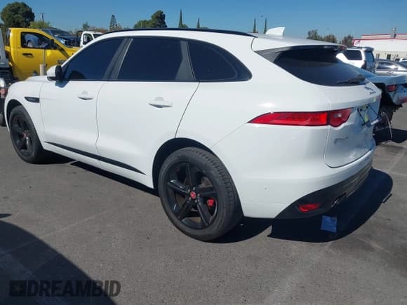 ✅ 2018 Jaguar F-Pace 20d R-Sport • VIN: SADCL2FN1JA261723 • Lot: 43595865. Wystawiony na IAAI z przebiegiem 70 877 mil. Bezpłatny archiwum sprzedaży aukcyjnych z USA i szczegółowy raport historii pojazdu na DreamBid. Zdjęcie 3.
