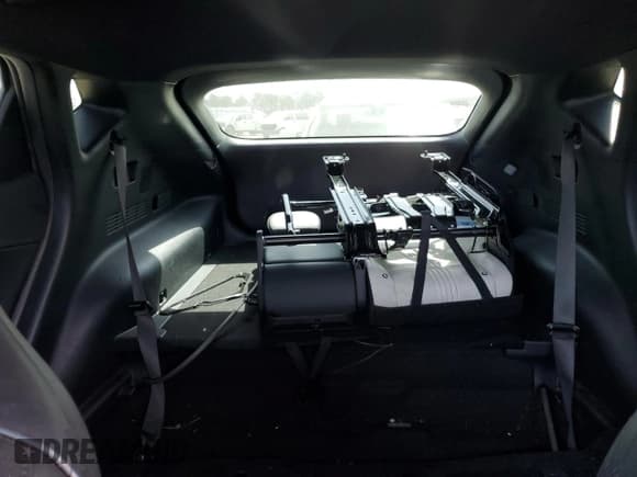 ✅ 2022 Kia EV6 GT-Line • VIN: KNDC44LAXN5031926 • Лот: 53566995. Опубликован ранее на Copart с пробегом 45 391 миль. Бесплатный доступ к архиву аукционных продаж из США и подробный отчёт об истории автомобиля на DreamBid. Изображение 10.