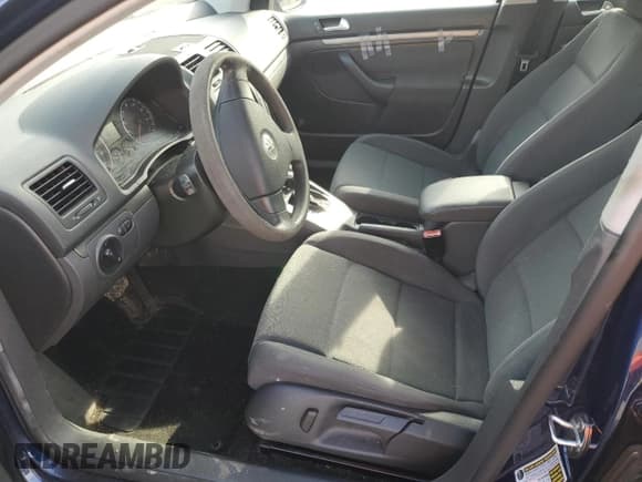 ✅ 2007 Volkswagen Rabbit • VIN: WVWDR71K37W177181 • Lot: 42920935. Listed on Copart with 142,123 mi. Free auction sales archive from the USA and detailed vehicle history report at DreamBid. Image 7.