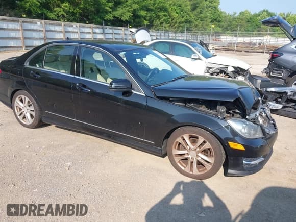 ✅ 2012 Mercedes-Benz C 300 Sport • VIN: WDDGF8BB3CR202198 • Lot: 42403379. Listed on IAAI with 137,621 mi. Free auction sales archive from the USA and detailed vehicle history report at DreamBid. Image 1.