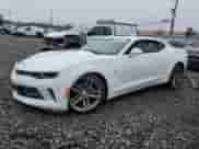 2017 Chevrolet Camaro 1LT z VIN 1G1FB1RS3H0169772, wystawiony jako Copart lot #81218775 z przebiegiem 82 985 mil mil oraz Szkoda całkowita • Salvage title. Historia ofert i sprzedaży dostępna na DreamBid. Obrazek 1.