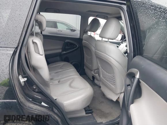 ✅ 2010 Toyota RAV4 Limited • VIN: 2T3YK4DV9AW008217 • Lot: 41466847. Listed on IAAI with 199,277 mi. Free auction sales archive from the USA and detailed vehicle history report at DreamBid. Image 8.