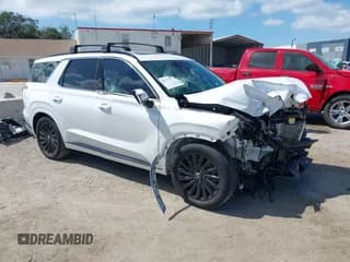 ✅ 2024 Hyundai Palisade Calligraphy • VIN: KM8R7DGE8RU771822 • Лот: 43346120. Опубликован ранее на IAAI с пробегом 23 936 миль. Бесплатный доступ к архиву аукционных продаж из США и подробный отчёт об истории автомобиля на DreamBid. Изображение 1.