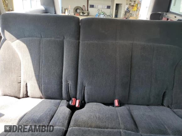 ✅ 2001 Chevrolet Blazer LT • VIN: 1GNDT13W812145587 • Lot: 60894995. Wystawiony na Copart z przebiegiem 217 292 mil. Bezpłatny archiwum sprzedaży aukcyjnych z USA i szczegółowy raport historii pojazdu na DreamBid. Zdjęcie 10.