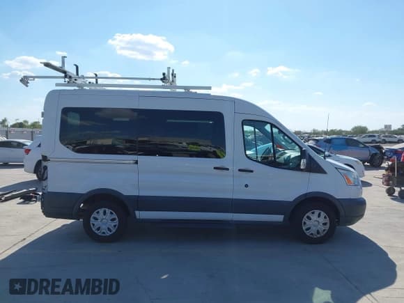 ✅ 2016 Ford Transit XL • VIN: 1FDZK1CM6GKA45248 • Lot: 43424582. Wystawiony na IAAI z przebiegiem 88 662 mil. Bezpłatny archiwum sprzedaży aukcyjnych z USA i szczegółowy raport historii pojazdu na DreamBid. Zdjęcie 14.