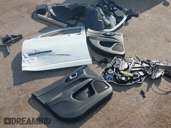 ✅ 2024 Jeep Compass Limited • VIN: 3C4NJDCN6RT581862 • Lot: 43324557. Wystawiony na IAAI z przebiegiem 42 568 mil. Bezpłatny archiwum sprzedaży aukcyjnych z USA i szczegółowy raport historii pojazdu na DreamBid. Zdjęcie 11.