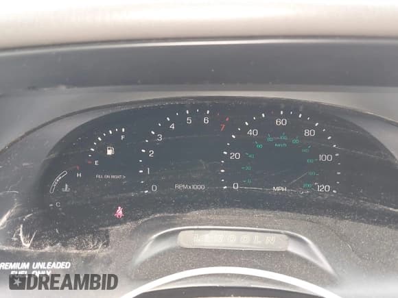 ✅ 1995 Lincoln Continental • VIN: 1LNLM97V5SY649929 • Лот: 42739137. Опубликован ранее на IAAI с пробегом Не указан. Бесплатный доступ к архиву аукционных продаж из США и подробный отчёт об истории автомобиля на DreamBid. Изображение 7.