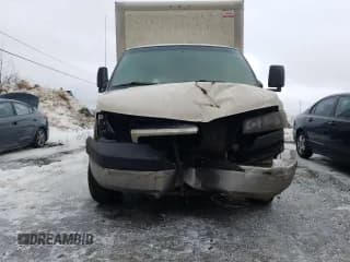 ✅ 2019 GMC Savana • VIN: 7GZ07SFG1KN003218 • Lot: 84340584. Wystawiony na Copart z przebiegiem 383 500 mil. Bezpłatny archiwum sprzedaży aukcyjnych z USA i szczegółowy raport historii pojazdu na DreamBid. Zdjęcie 5.