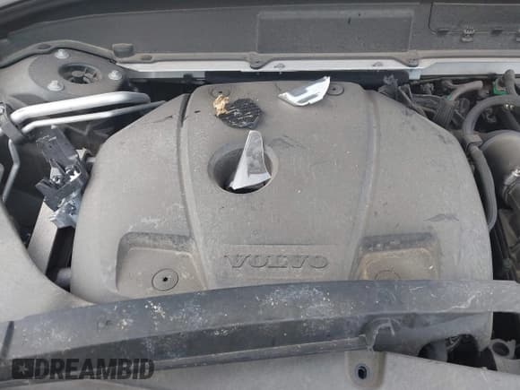 ✅ 2019 Volvo XC60 Momentum • VIN: LYV102RK3KB238662 • Lot: 41052024. Listed on IAAI with 58,673 mi. Free auction sales archive from the USA and detailed vehicle history report at DreamBid. Image 10.