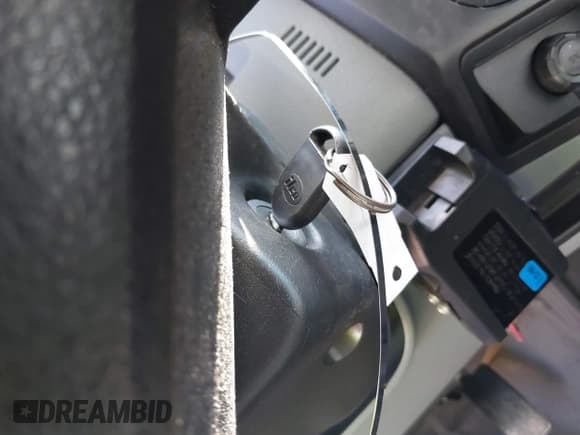 ✅ 2011 Ford F-250 Lariat • VIN: 1FT7W2BTXBEC85411 • Lot: 43576828. Wystawiony na IAAI z przebiegiem 180 856 mil. Bezpłatny archiwum sprzedaży aukcyjnych z USA i szczegółowy raport historii pojazdu na DreamBid. Zdjęcie 11.