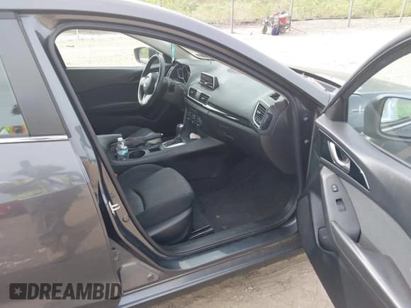 ✅ 2014 Mazda 3 i Touring • VIN: JM1BM1V77E1116922 • Lot: 42740814. Wystawiony na IAAI z przebiegiem 123 157 mil. Bezpłatny archiwum sprzedaży aukcyjnych z USA i szczegółowy raport historii pojazdu na DreamBid. Zdjęcie 5.