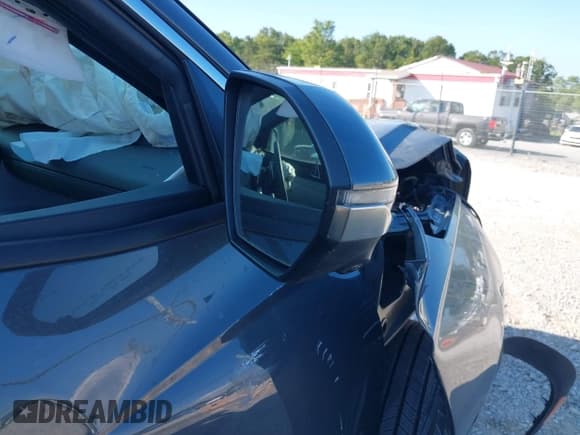 ✅ 2025 Hyundai Tucson Limited • VIN: 5NMJECDE4SH510710 • Lot: 43100194. Wystawiony na IAAI z przebiegiem 5 055 mil. Bezpłatny archiwum sprzedaży aukcyjnych z USA i szczegółowy raport historii pojazdu na DreamBid. Zdjęcie 5.