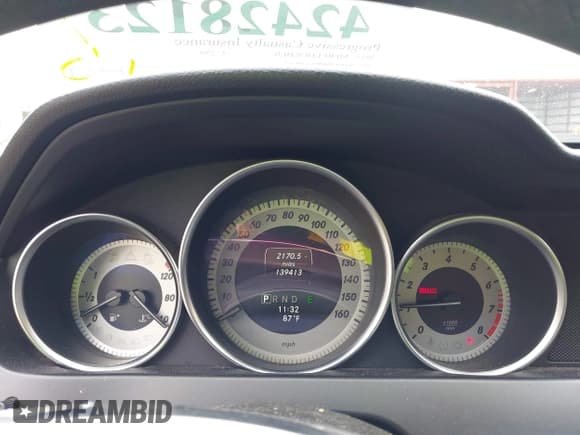 ✅ 2015 Mercedes-Benz C 250 • VIN: WDDGJ4HB8FG391252 • Lot: 42428123. Wystawiony na IAAI z przebiegiem 139 413 mil. Bezpłatny archiwum sprzedaży aukcyjnych z USA i szczegółowy raport historii pojazdu na DreamBid. Zdjęcie 7.