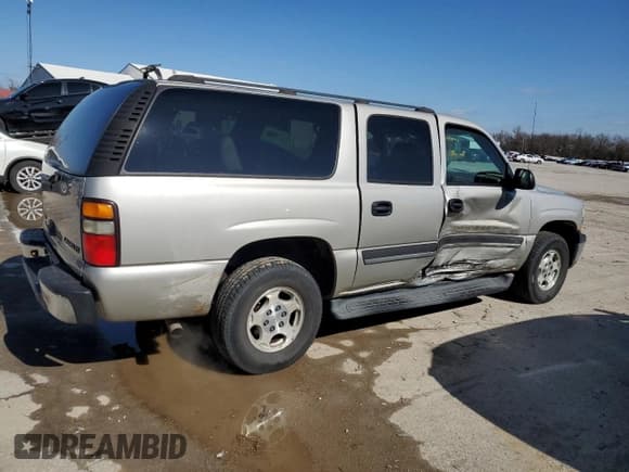 ✅ 2005 Chevrolet Suburban LT • VIN: 3GNEC16Z45G118281 • Лот: 49226105. Опубликован ранее на Copart с пробегом 155 731 миль. Бесплатный доступ к архиву аукционных продаж из США и подробный отчёт об истории автомобиля на DreamBid. Изображение 3.