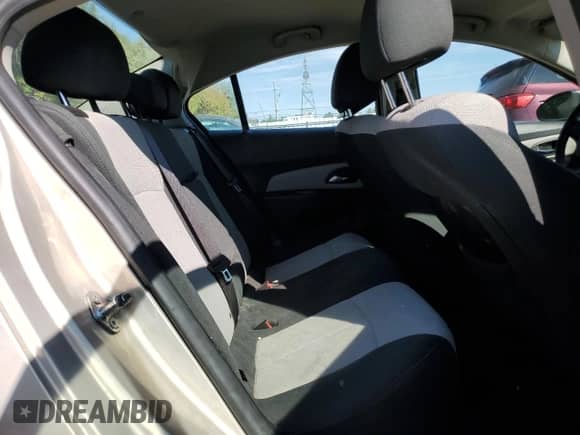 2011 Chevrolet Cruze LS+ 1SB с VIN 1G1PA5SH6B7259588, выставлен на аукционе Copart как лот 80150115 с пробегом 180 952 миль миль и Списание • Salvage title. История ставок и продаж доступна на DreamBid. Изображение 10.