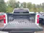 2022 Chevrolet Silverado 1500 LTZ z VIN 3GCUYGED2NG208849, wystawiony jako IAAI lot #43281095 z przebiegiem 71 268 mil mil oraz . Historia ofert i sprzedaży dostępna na DreamBid. Obrazek 17.