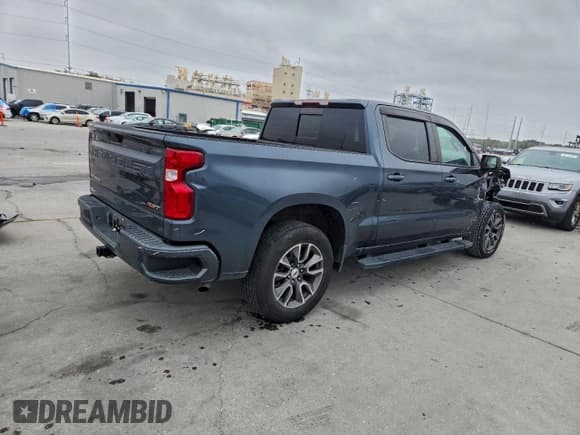 ✅ 2021 Chevrolet Silverado 1500 RST • VIN: 3GCPWDED0MG124836 • Lot: 94517835. Wystawiony na Copart z przebiegiem 95 634 mil. Bezpłatny archiwum sprzedaży aukcyjnych z USA i szczegółowy raport historii pojazdu na DreamBid. Zdjęcie 3.