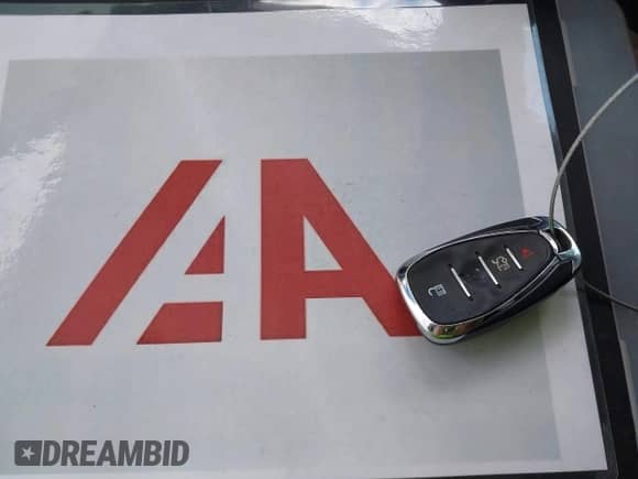 2018 Chevrolet Malibu LT z VIN 1G1ZD5ST3JF175821, wystawiony jako IAAI lot #43226436 z przebiegiem 167 996 mil mil oraz . Historia ofert i sprzedaży dostępna na DreamBid. Obrazek 11.