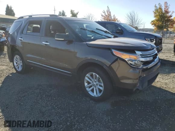 ✅ 2015 Ford Explorer XLT • VIN: 1FM5K8D87FGC51270 • Lot: 87308675. Wystawiony na Copart z przebiegiem 76 908 mil. Bezpłatny archiwum sprzedaży aukcyjnych z USA i szczegółowy raport historii pojazdu na DreamBid. Zdjęcie 4.