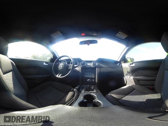 ✅ 2009 Ford Mustang GT • VIN: 1ZVHT82H495106704 • Лот: 42255540. Опубликован ранее на IAAI с пробегом 61 588 миль. Бесплатный доступ к архиву аукционных продаж из США и подробный отчёт об истории автомобиля на DreamBid. Изображение 19.