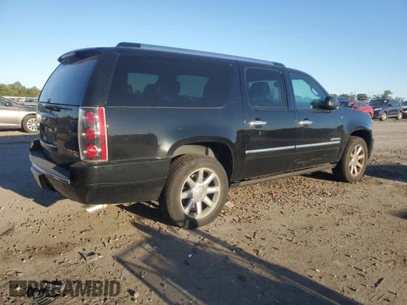 ✅ 2013 GMC Yukon XL Denali • VIN: 1GKS2MEF0DR236399 • Lot: 85902805. Listed on Copart with 134,000 mi. Free auction sales archive from the USA and detailed vehicle history report at DreamBid. Image 3.