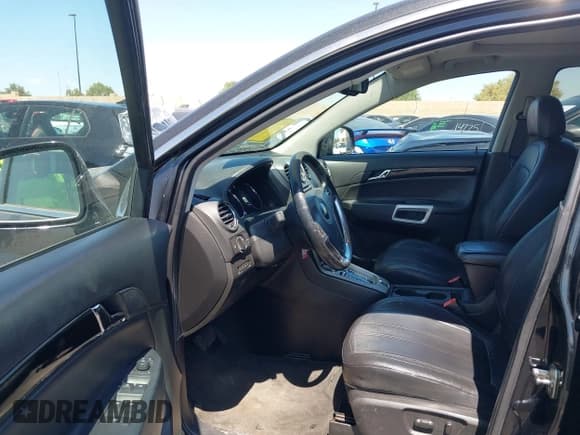 ✅ 2014 Chevrolet Captiva Sport LT • VIN: 3GNAL3EK1ES590157 • Lot: 42018777. Wystawiony na IAAI z przebiegiem 125 837 mil. Bezpłatny archiwum sprzedaży aukcyjnych z USA i szczegółowy raport historii pojazdu na DreamBid. Zdjęcie 5.