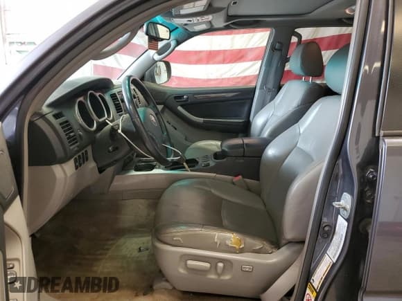 ✅ 2005 Toyota 4Runner Limited • VIN: JTEBT17R358024307 • Лот: 86225105. Опубликован ранее на Copart с пробегом 238 536 миль. Бесплатный доступ к архиву аукционных продаж из США и подробный отчёт об истории автомобиля на DreamBid. Изображение 7.