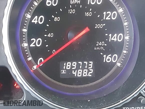 ✅ 2010 Infiniti M • VIN: JN1CY0AP9AM911734 • Lot: 41975779. Wystawiony na IAAI z przebiegiem 189 773 mil. Bezpłatny archiwum sprzedaży aukcyjnych z USA i szczegółowy raport historii pojazdu na DreamBid. Zdjęcie 6.