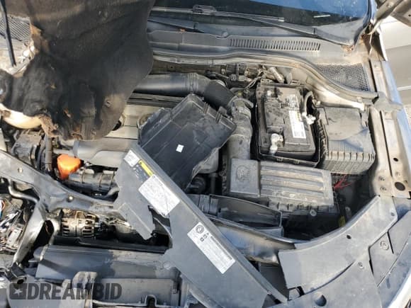 ✅ 2015 Volkswagen CC Sport • VIN: WVWBN7AN7FE813585 • Лот: 62876335. Опубликован ранее на Copart с пробегом 151 391 миль. Бесплатный доступ к архиву аукционных продаж из США и подробный отчёт об истории автомобиля на DreamBid. Изображение 11.