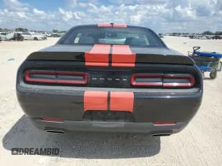 ✅ 2018 Dodge Challenger SXT Plus • VIN: 2C3CDZAG2JH325302 • Lot: 70904764. Wystawiony na Copart z przebiegiem 71 681 mil. Bezpłatny archiwum sprzedaży aukcyjnych z USA i szczegółowy raport historii pojazdu na DreamBid. Zdjęcie 6.