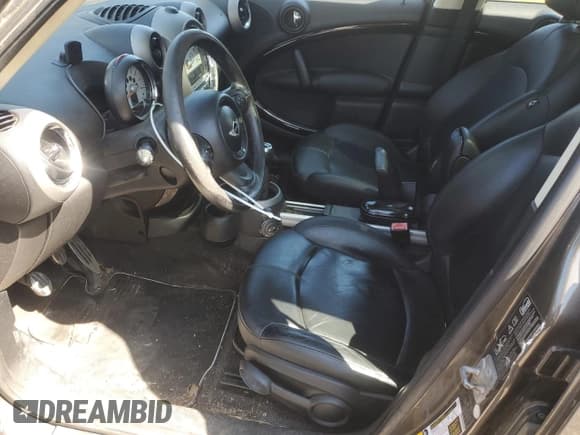 ✅ 2012 MINI Countryman S • VIN: WMWZC5C56CWM13767 • Lot: 80866975. Wystawiony na Copart z przebiegiem 159 432 mil. Bezpłatny archiwum sprzedaży aukcyjnych z USA i szczegółowy raport historii pojazdu na DreamBid. Zdjęcie 7.