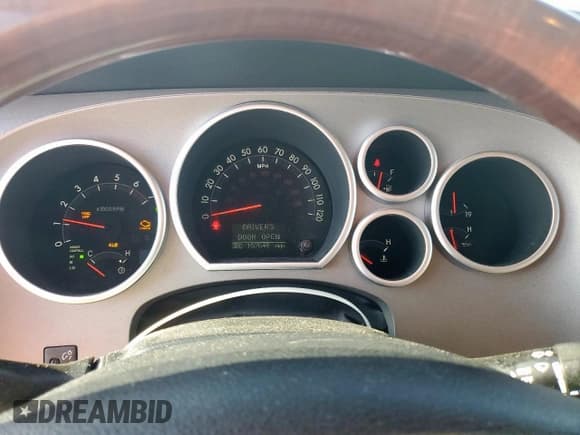 ✅ 2012 Toyota Sequoia Platinum • VIN: 5TDDW5G1XCS063877 • Lot: 68855455. Listed on Copart with 157,648 mi. Free auction sales archive from the USA and detailed vehicle history report at DreamBid. Image 9.