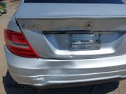 ✅ 2014 Mercedes-Benz C 250 Sport • VIN: WDDGF4HB5ER307781 • Lot: 42223138. Wystawiony na IAAI z przebiegiem 186 457 mil. Bezpłatny archiwum sprzedaży aukcyjnych z USA i szczegółowy raport historii pojazdu na DreamBid. Zdjęcie 6.